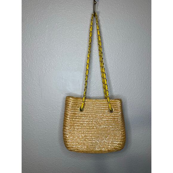 VTG Worthington Straw Bucket Bag W/ Gold Chain Strap & Bright Yellow Lining - Picture 3 of 12